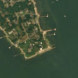 Satellite imagery of Cromeset Point, US