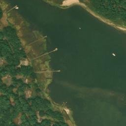 Satellite imagery of Great Neck, US