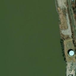Satellite imagery of Fox Point, US