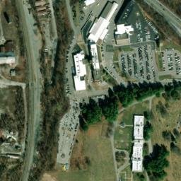 Satellite imagery of Fox Point, US