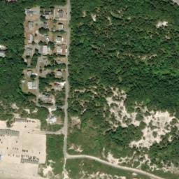 Satellite imagery of Pines Point, US