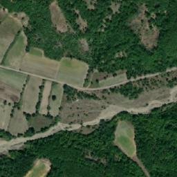 Satellite imagery of Vakanec, MK