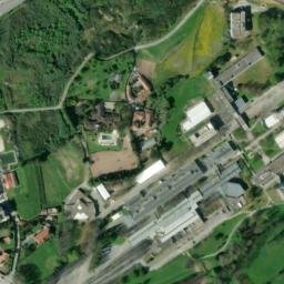 Satellite imagery of Castelo de Guimarães, PT