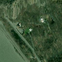 Satellite imagery of Breakneck Point, US