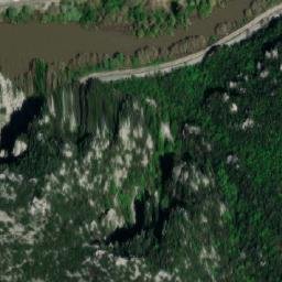 Satellite imagery of Dolen Krastovec, MK