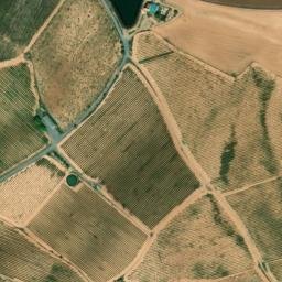Satellite imagery of Esquina de los restos de una choza donde se encontraba el mojón 2T-2 en "el Barriazo", ES