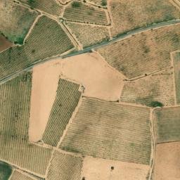 Satellite imagery of Esquina de los restos de una choza donde se encontraba el mojón 2T-2 en "el Barriazo", ES