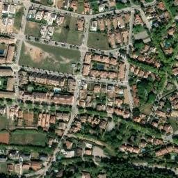 Satellite imagery of cairn, FR
