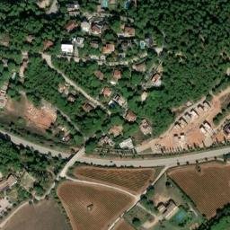 Satellite imagery of cairn, FR