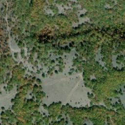 Satellite imagery of Mlečnik, MK