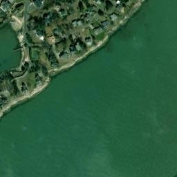 Satellite imagery of Leetes Island, US