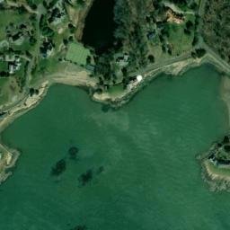 Satellite imagery of Vineyard Point, US