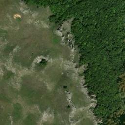 Satellite imagery of Mečkina Dupka, AL