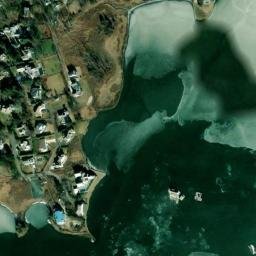 Satellite imagery of Grove Point, US