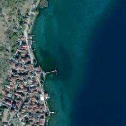 Satellite imagery of Bregovi, MK