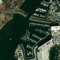 Satellite imagery of Rocky Neck, US