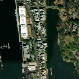 Satellite imagery of Rocky Neck, US