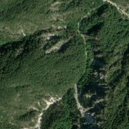 Satellite imagery of Áspri Pétra, GR