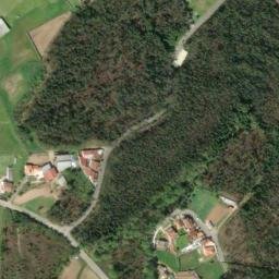 Satellite imagery of Marco da demarcação das terras do Mosteiro de Cucujães (1690), ES