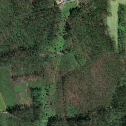 Satellite imagery of Marco da demarcação das terras do Mosteiro de Cucujães (1690), ES