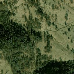 Satellite imagery of Hovasar, AM