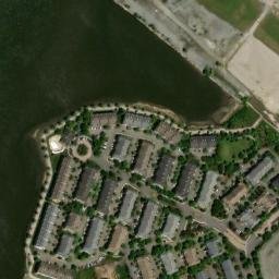 Satellite imagery of Droyers Point, US