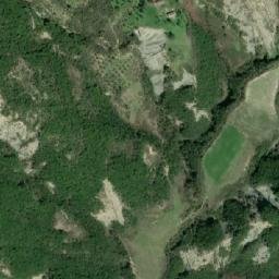 Satellite imagery of Mali Levanit, AL