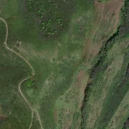 Satellite imagery of Mali Pezës, AL