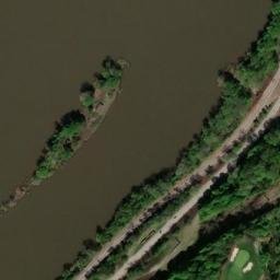 Satellite imagery of Q 136 — NGS KX1475 — Penn Hills, US, US