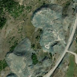 Satellite imagery of Qafa e Qarrit, AL