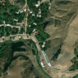 Satellite imagery of Pahlavunu, AM