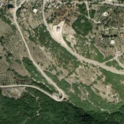 Satellite imagery of Kurrizi Donie, AL