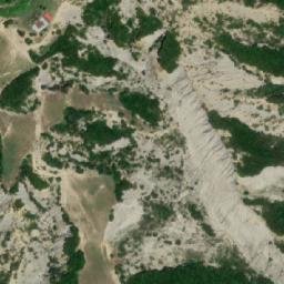 Satellite imagery of Majë Lefunjë, AL