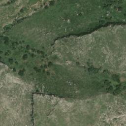 Satellite imagery of Mali Petrunës, AL