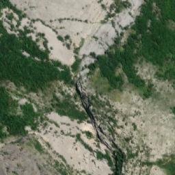 Satellite imagery of Mal Çajup, AL