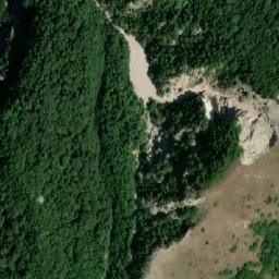 Satellite imagery of Çeçuk, AL