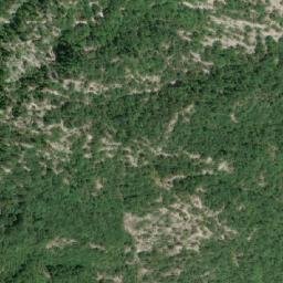 Satellite imagery of Çeçuk, AL