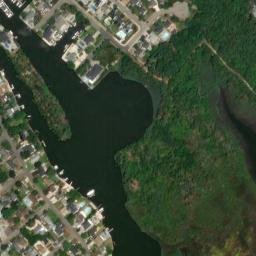 Satellite imagery of Mallard Point, US