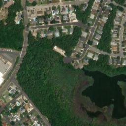 Satellite imagery of Mallard Point, US