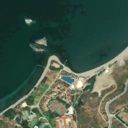 Satellite imagery of Vráchoi Skýles, GR
