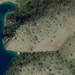 Satellite imagery of Kurrizi Psimenos, AL