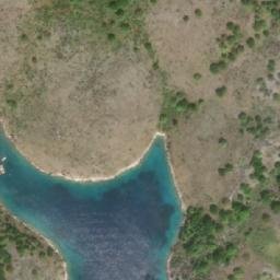 Satellite imagery of Kurrizi Psimenos, AL