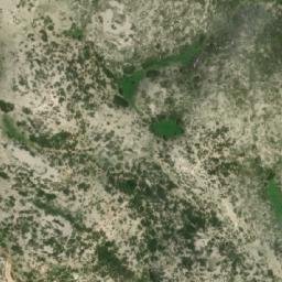 Satellite imagery of Mal Saraqin, AL