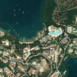 Satellite imagery of Ákra Komméno, GR