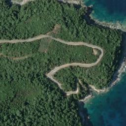 Satellite imagery of Kávos Koutsomboú, GR