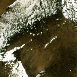 Satellite imagery of Qaraqüş Dağı, AZ