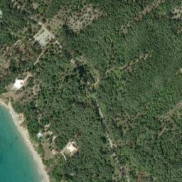 Satellite imagery of Vráchoi Prasoúdia, GR