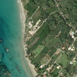Satellite imagery of Vráchoi Prasoúdia, GR