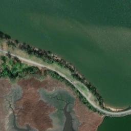 Satellite imagery of Woodpecker Point, US