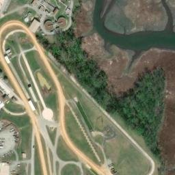 Satellite imagery of Woodpecker Point, US